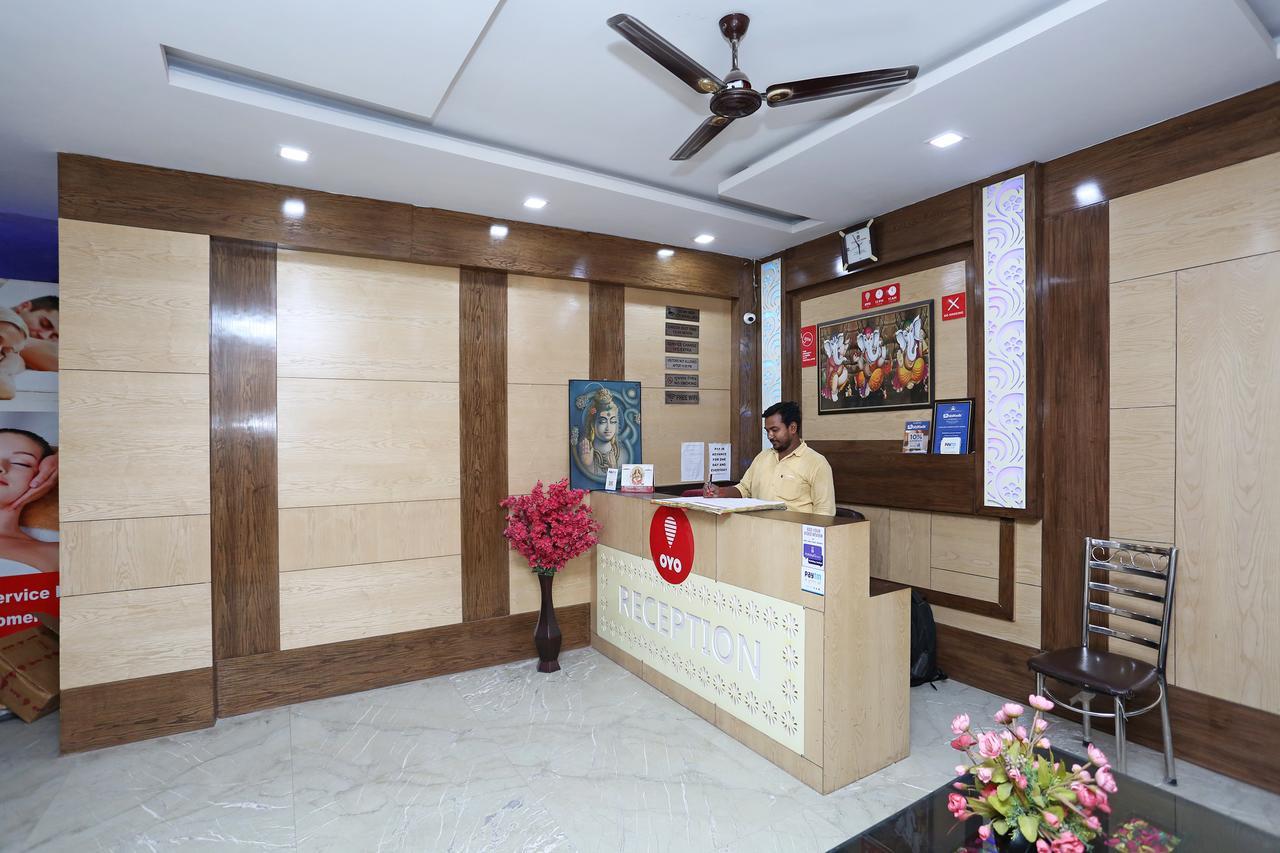 Oyo 9233 Hotel Cottage Lord Krishna Nueva Delhi Exterior foto