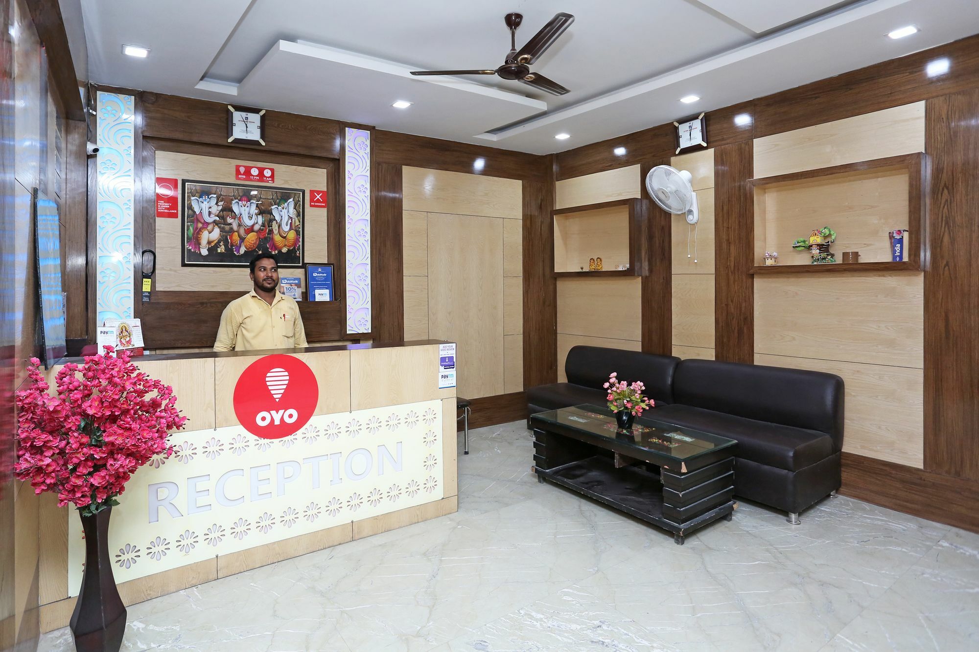 Oyo 9233 Hotel Cottage Lord Krishna Nueva Delhi Exterior foto