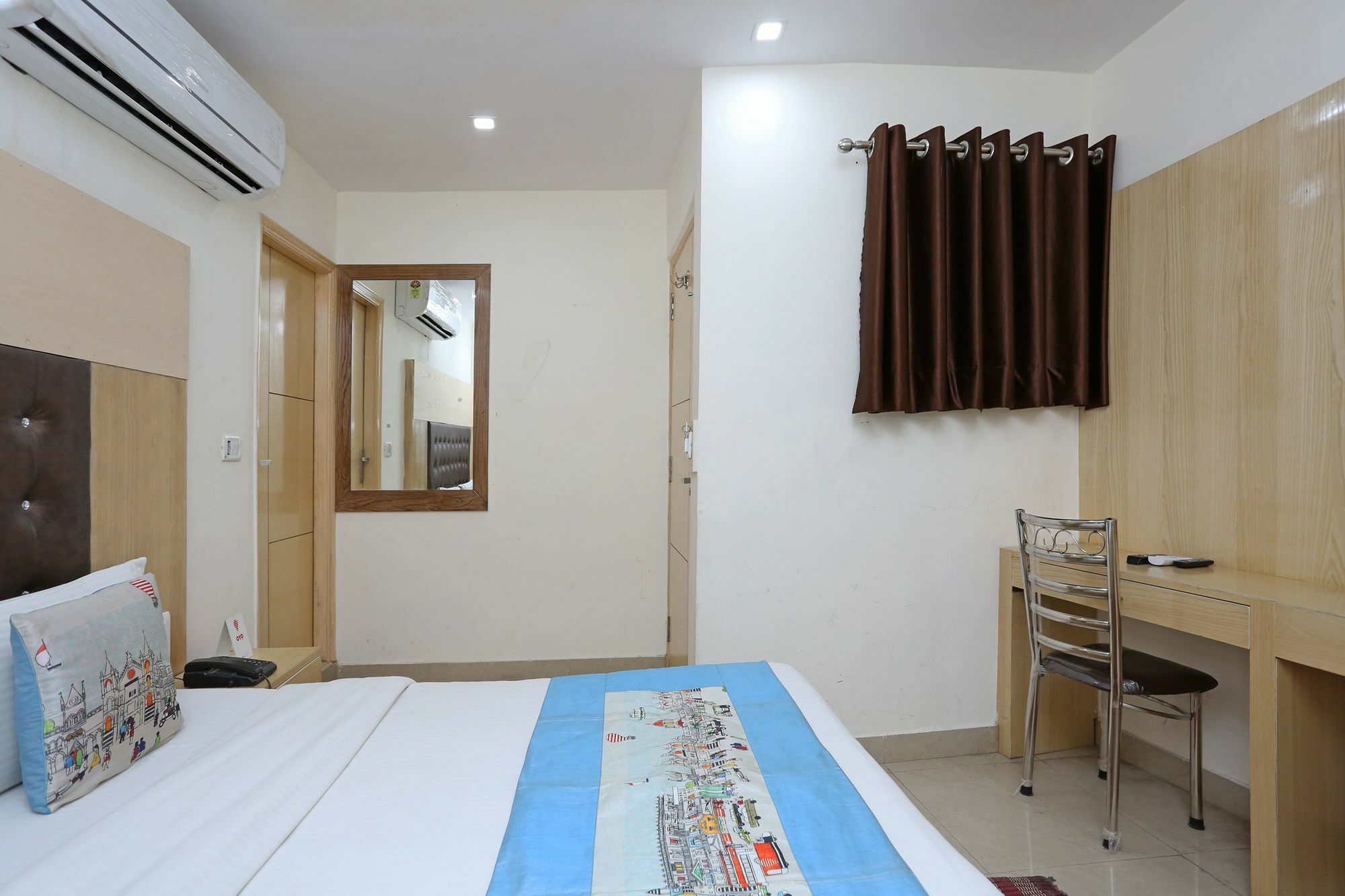 Oyo 9233 Hotel Cottage Lord Krishna Nueva Delhi Exterior foto